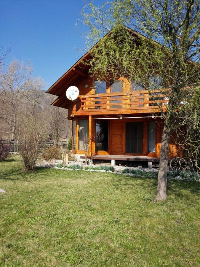 The Wooden House Villa Moldovenesti Ngoại thất bức ảnh